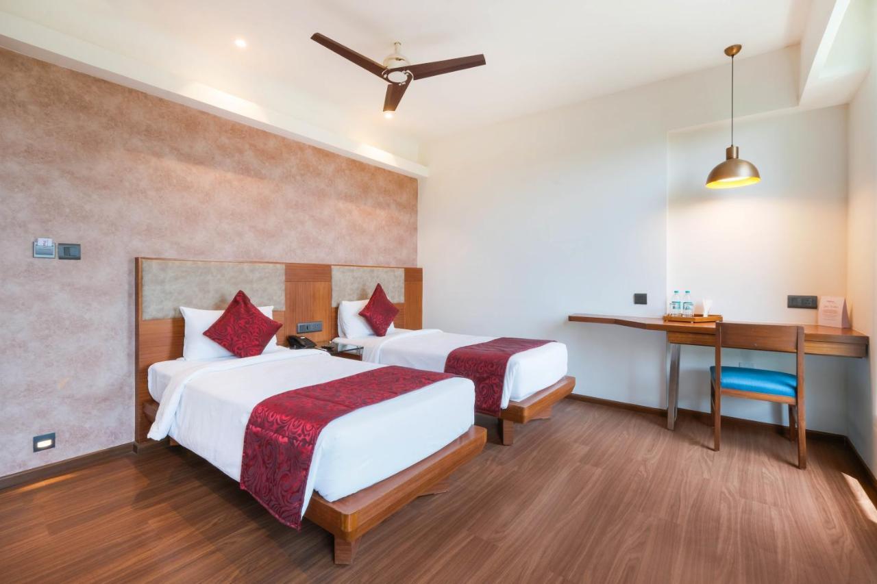 7 Apple Hotel - Viman Nagar Pune Exterior foto